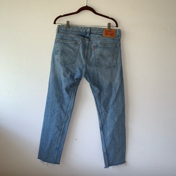 Levi’s Cut-off Jeans - Picture 2 of 3